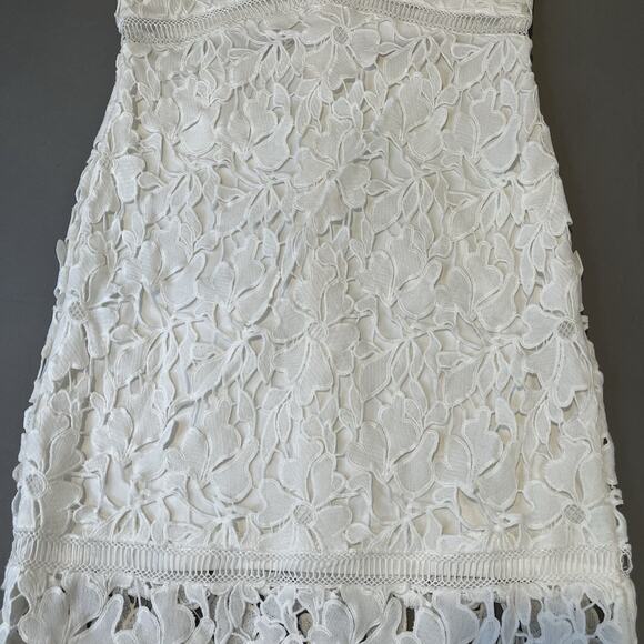 ASTR The Label V-Neck Sleeveless Bodycon White Lace Floral Dress Size small - Picture 5 of 14